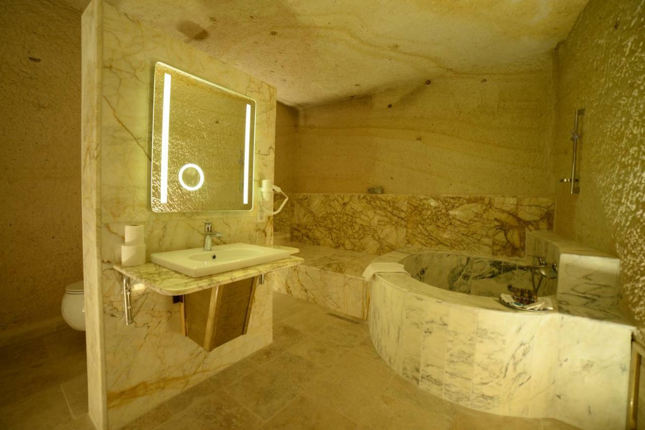 Crassus Cave Hotel Юргюп Екстериор снимка
